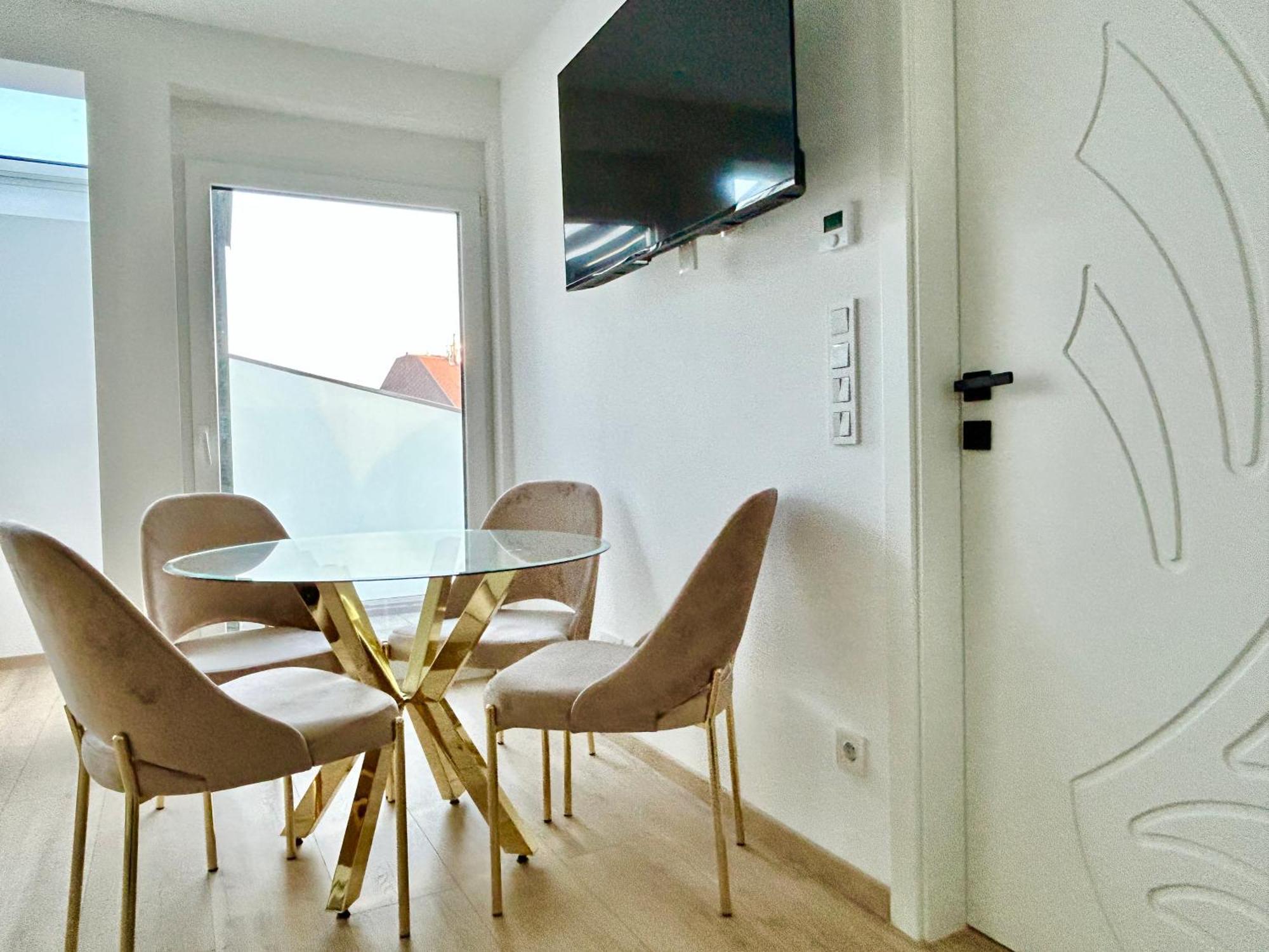 Asp Modern Apartments With Balcony & Free Parking Відень Екстер'єр фото